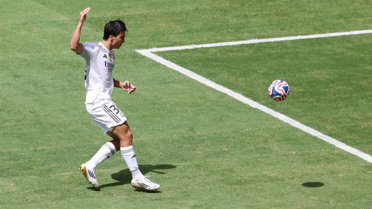 Gonzalo García in Action for Real Madrid during Club World Cup 2025